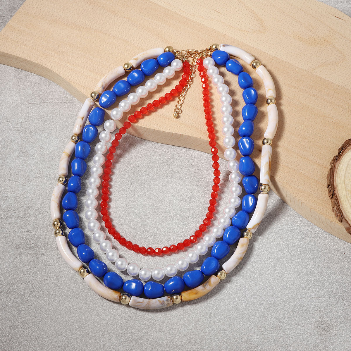 Elegantti Helmi Kaulakoru jokaiseen tilaisuuteen