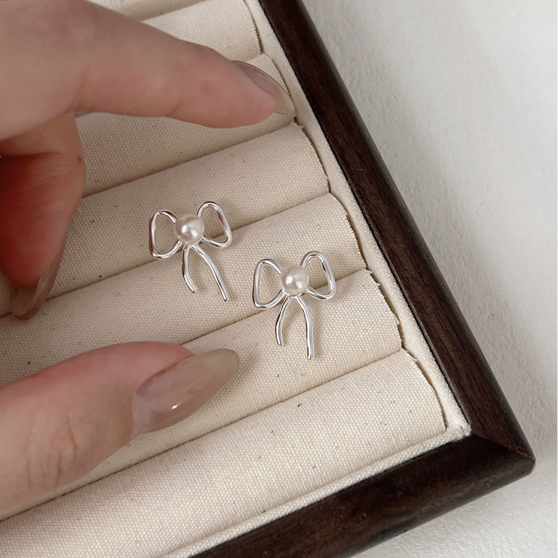 Upea Helmi Korvarengas päivittäiseen käyttöön