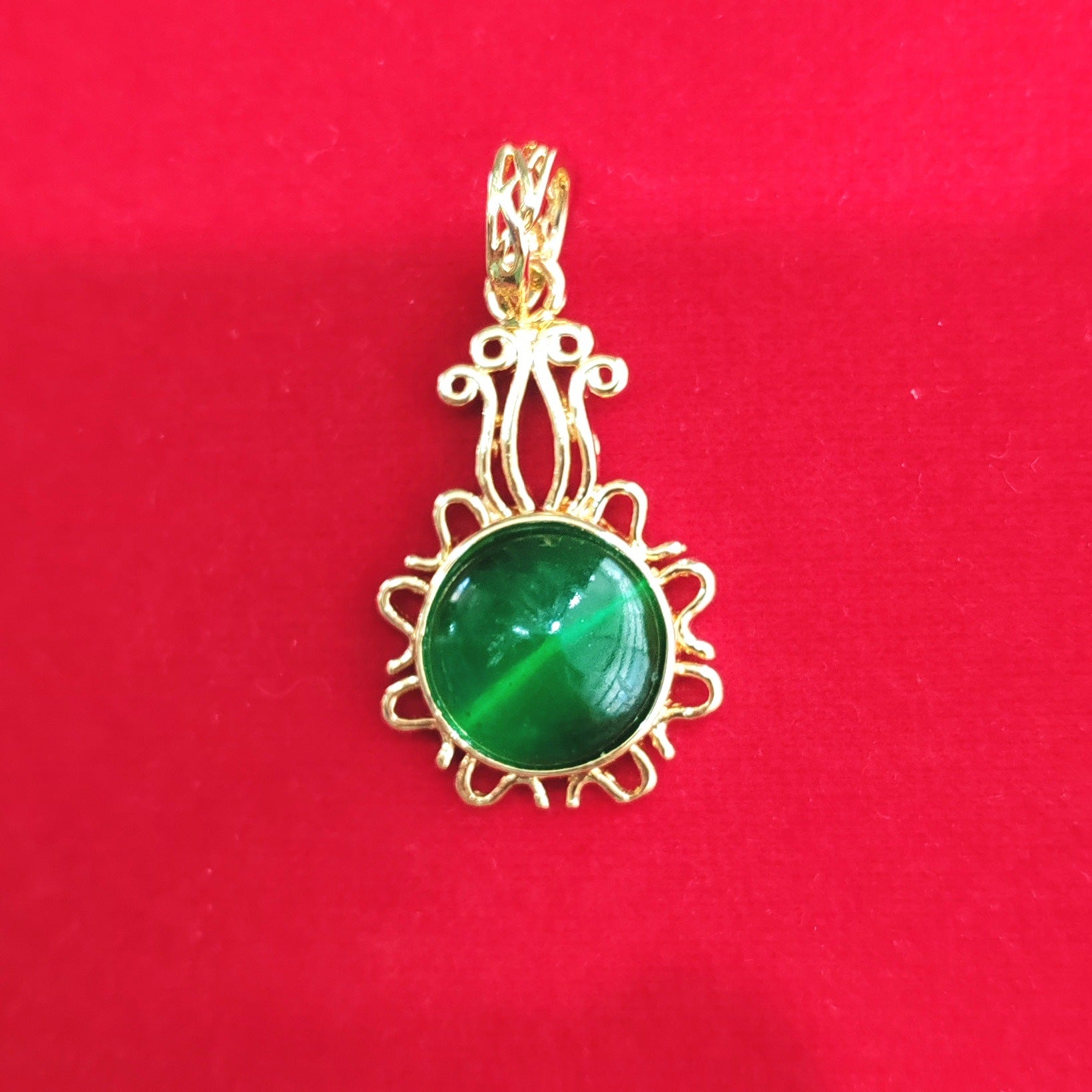 Kaunis Kaulakoru ainutlaatuisella tyylillä