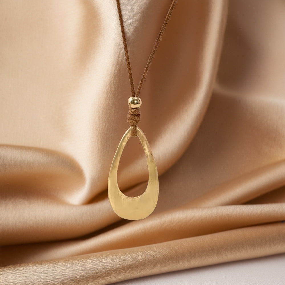 Kaunis Kaulakoru ainutlaatuisella tyylillä