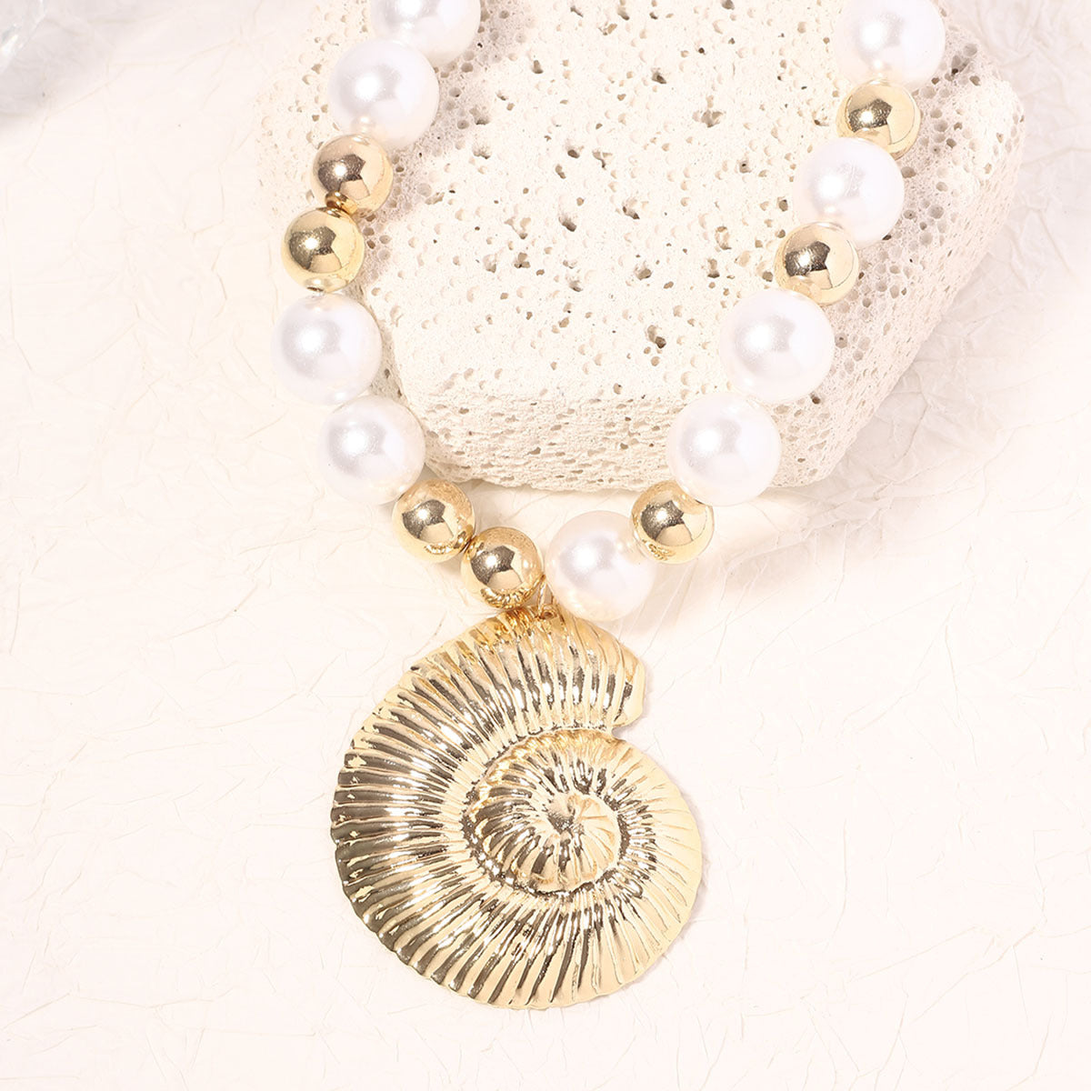 Elegantti Helmi Ketju jokaiseen tilaisuuteen