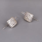 Klassinen Korvarengas ajattomalla viehätyksellä