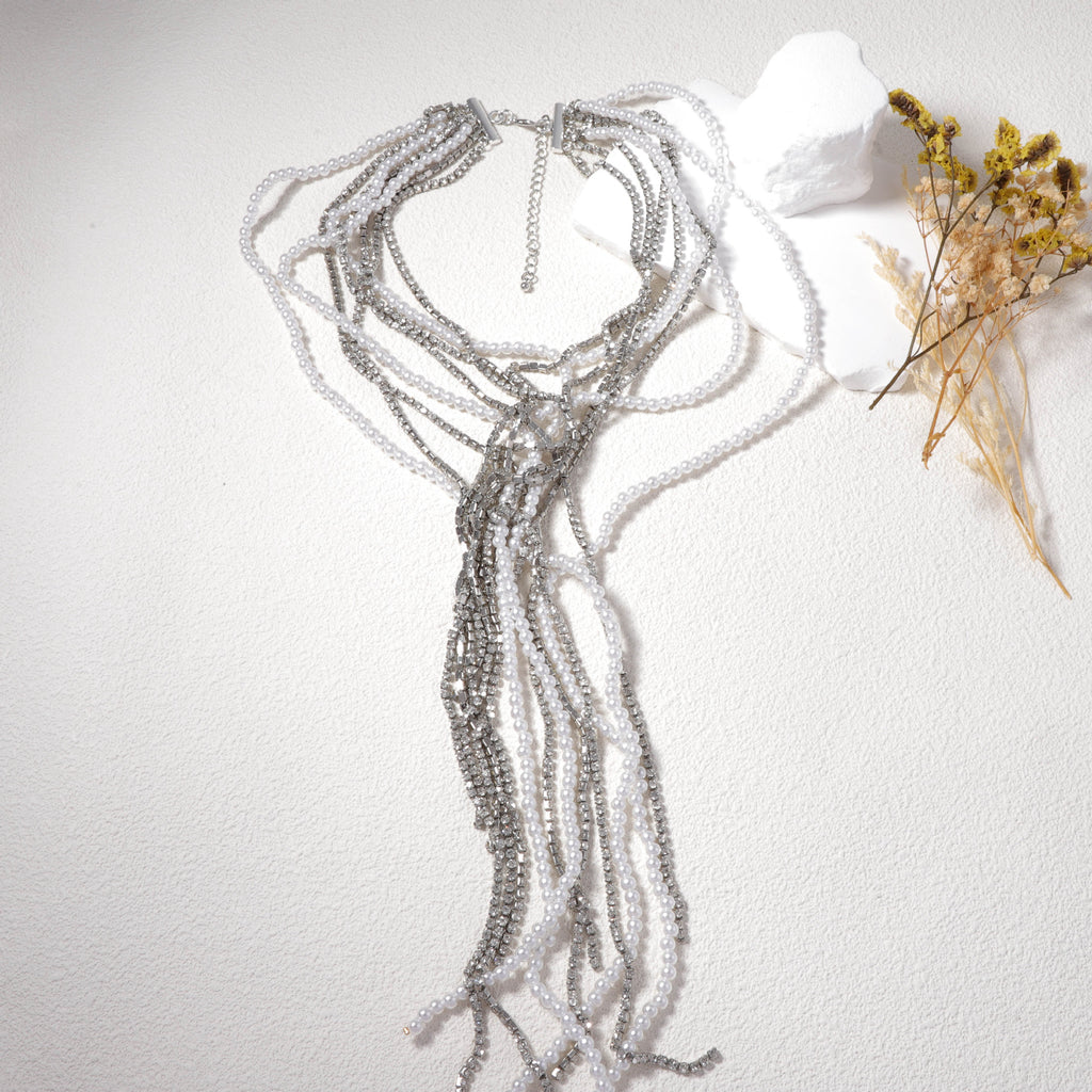 Elegantti Helmi Kaulakoru jokaiseen tilaisuuteen