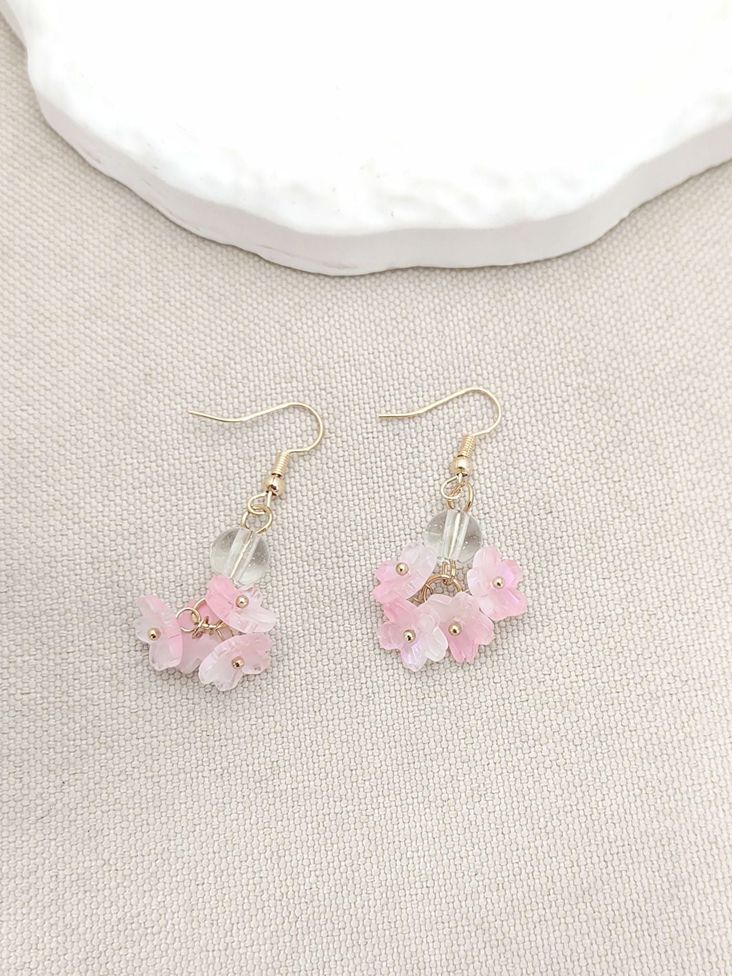 Hurmaava Helmi Korvarengas jokaiseen tilaisuuteen