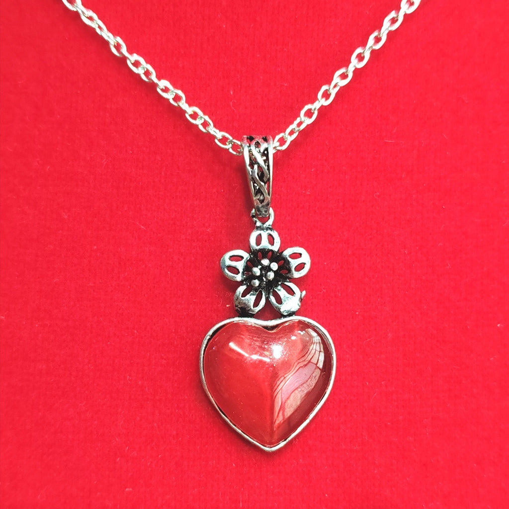 Herkkä käsityö Kaulakoru