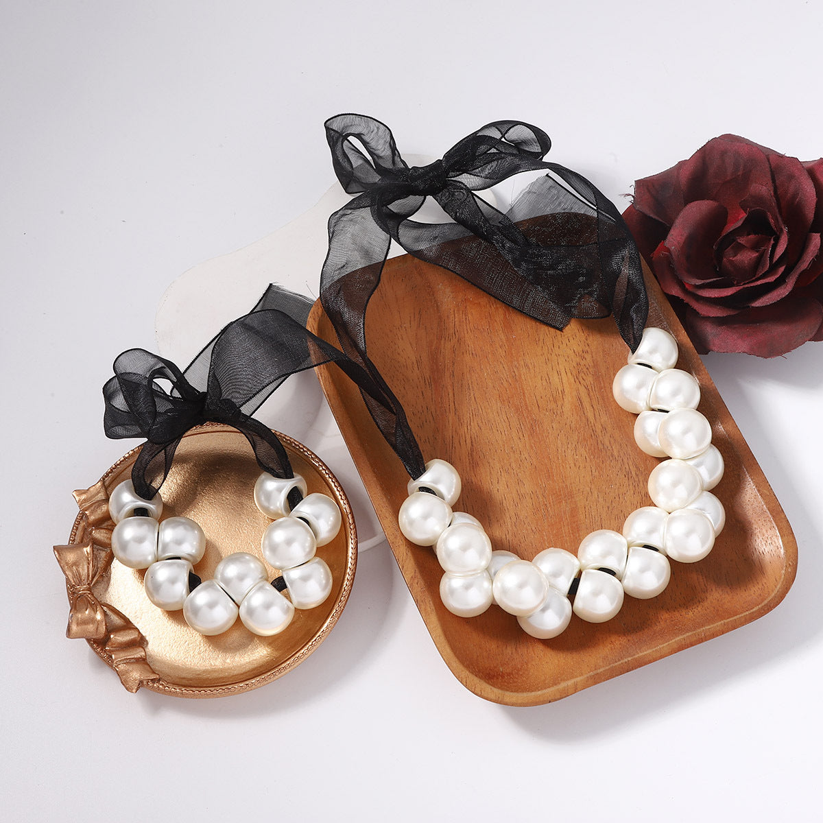 Elegantti Helmi Kaulakoru jokaiseen tilaisuuteen