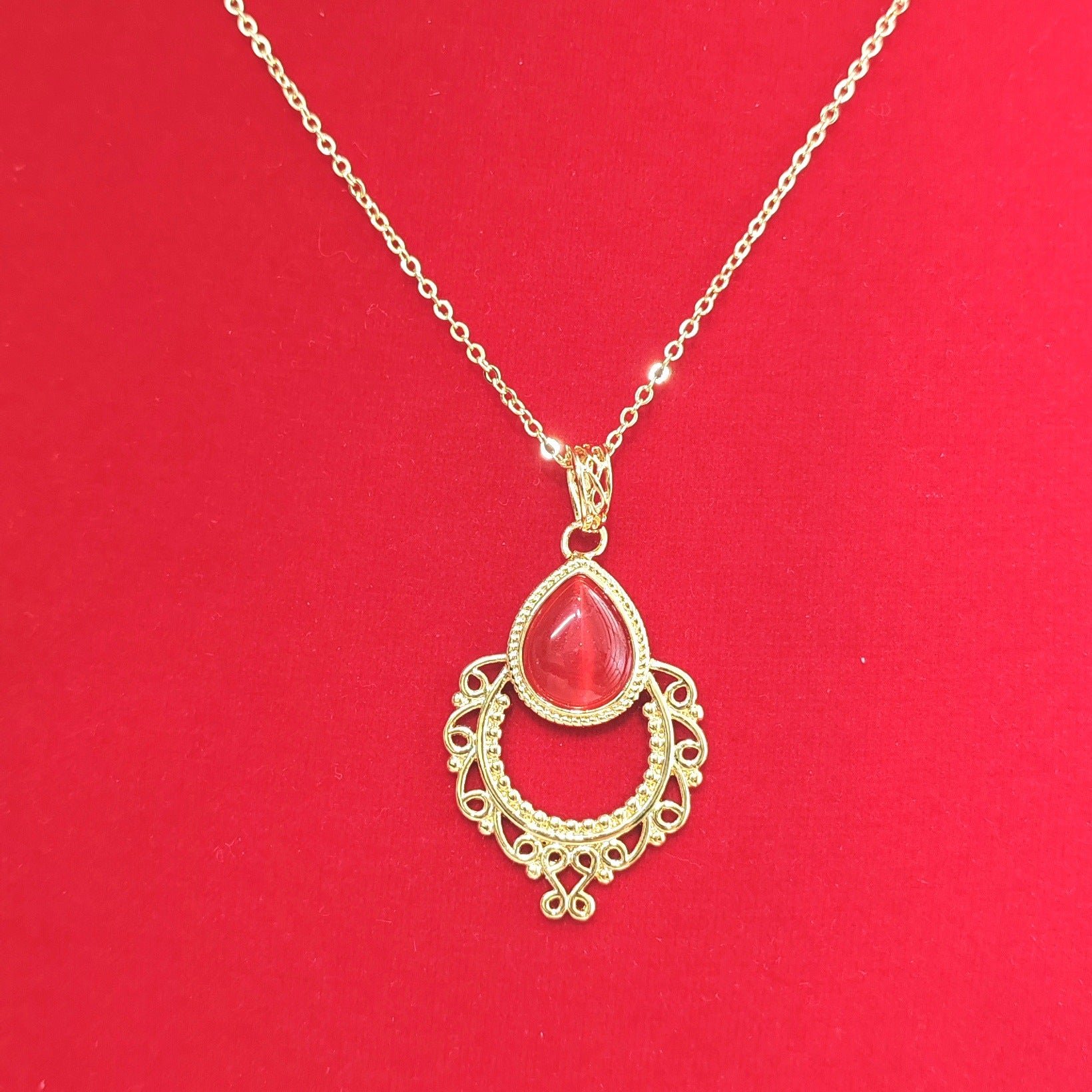 Elegantti Kaulakoru jokaiseen tilaisuuteen