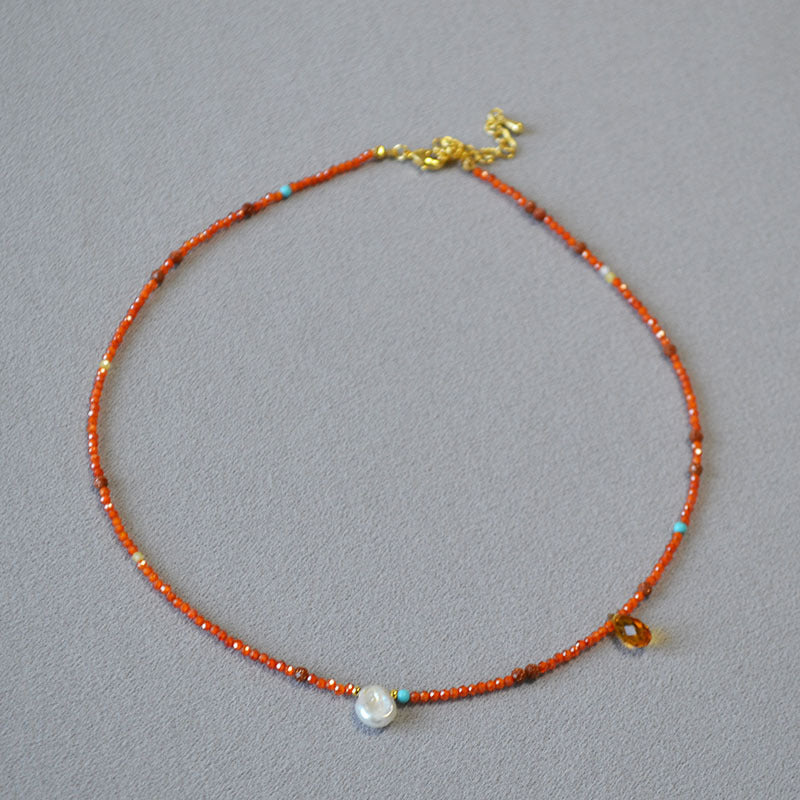 Elegantti Helmi Kaulakoru jokaiseen tilaisuuteen