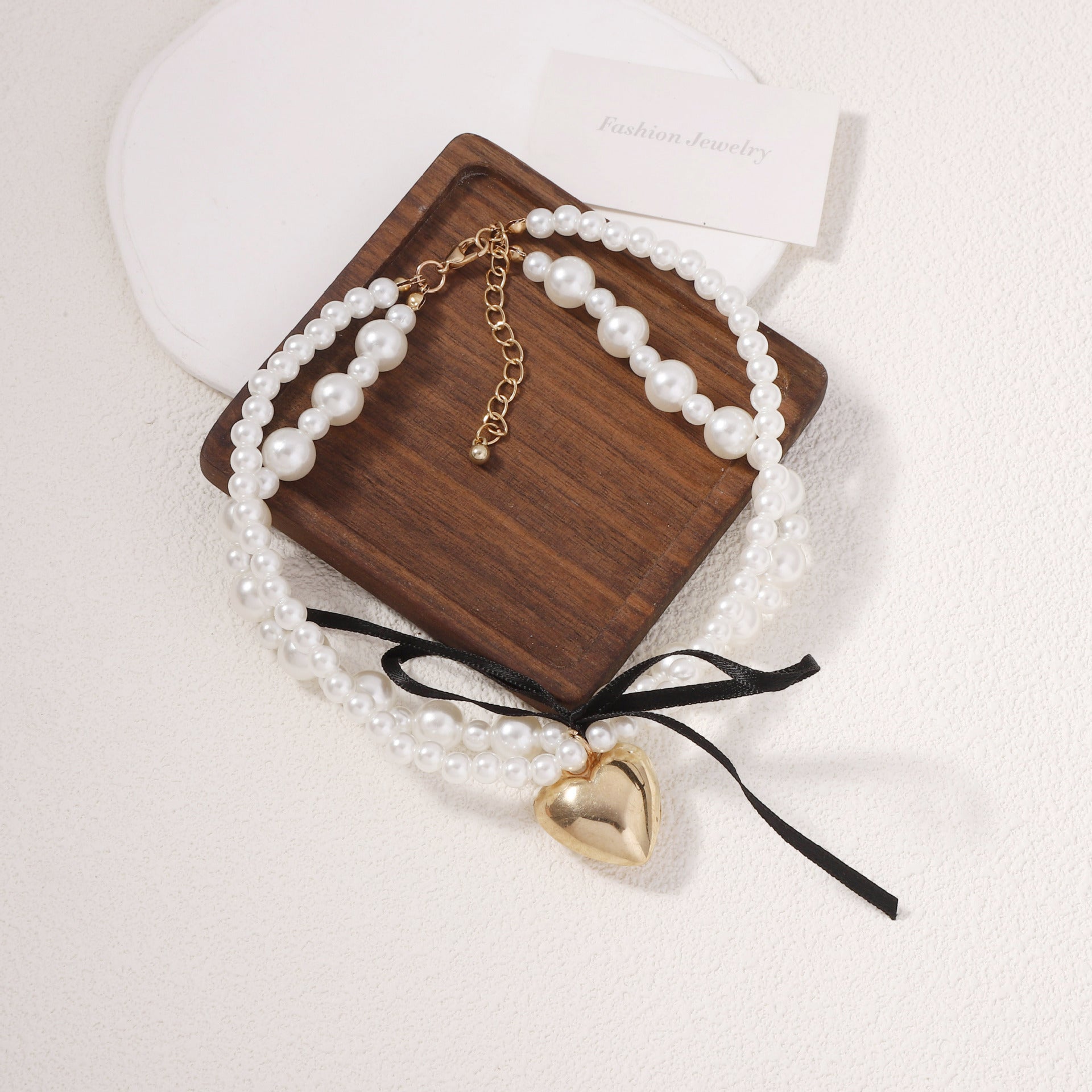 Elegantti Helmi Kaulakoru jokaiseen tilaisuuteen