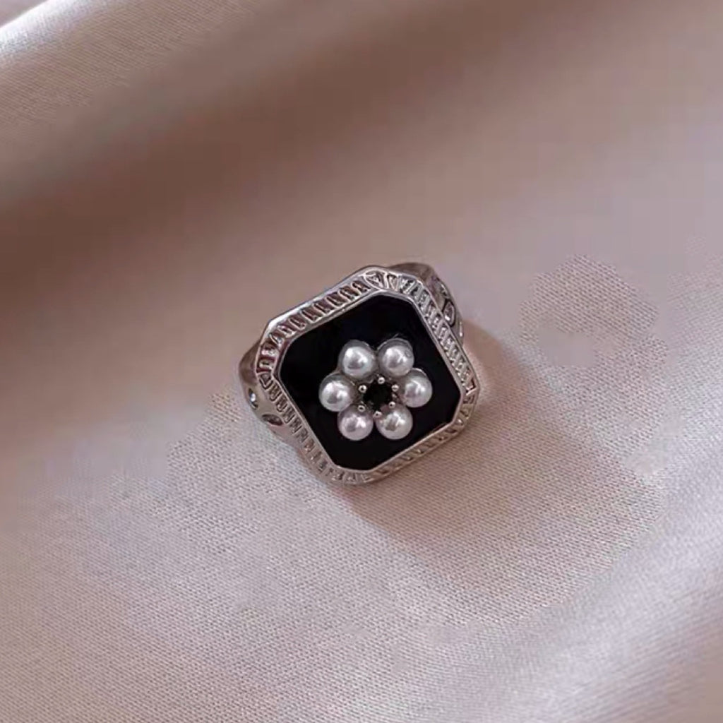 Elegantti Helmi Sormus jokaiseen tilaisuuteen