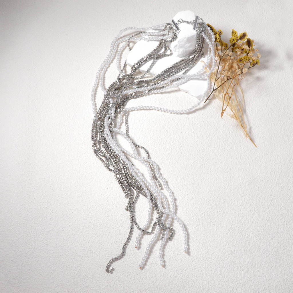 Elegantti Helmi Kaulakoru jokaiseen tilaisuuteen