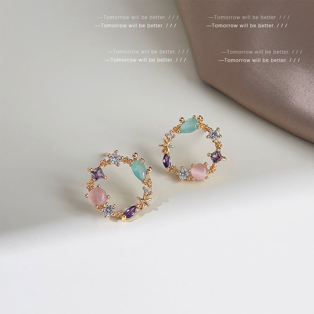 Klassinen Korvarengas ajattomalla viehätyksellä