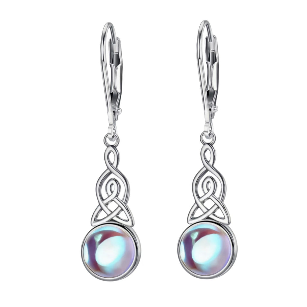 Kaunis Korvarengas ainutlaatuisella tyylillä