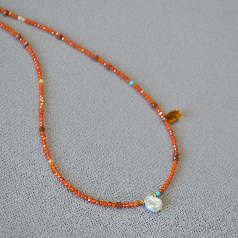 Elegantti Helmi Kaulakoru jokaiseen tilaisuuteen