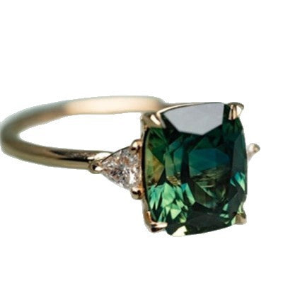 Romanttinen Sormus erityisiin hetkiin