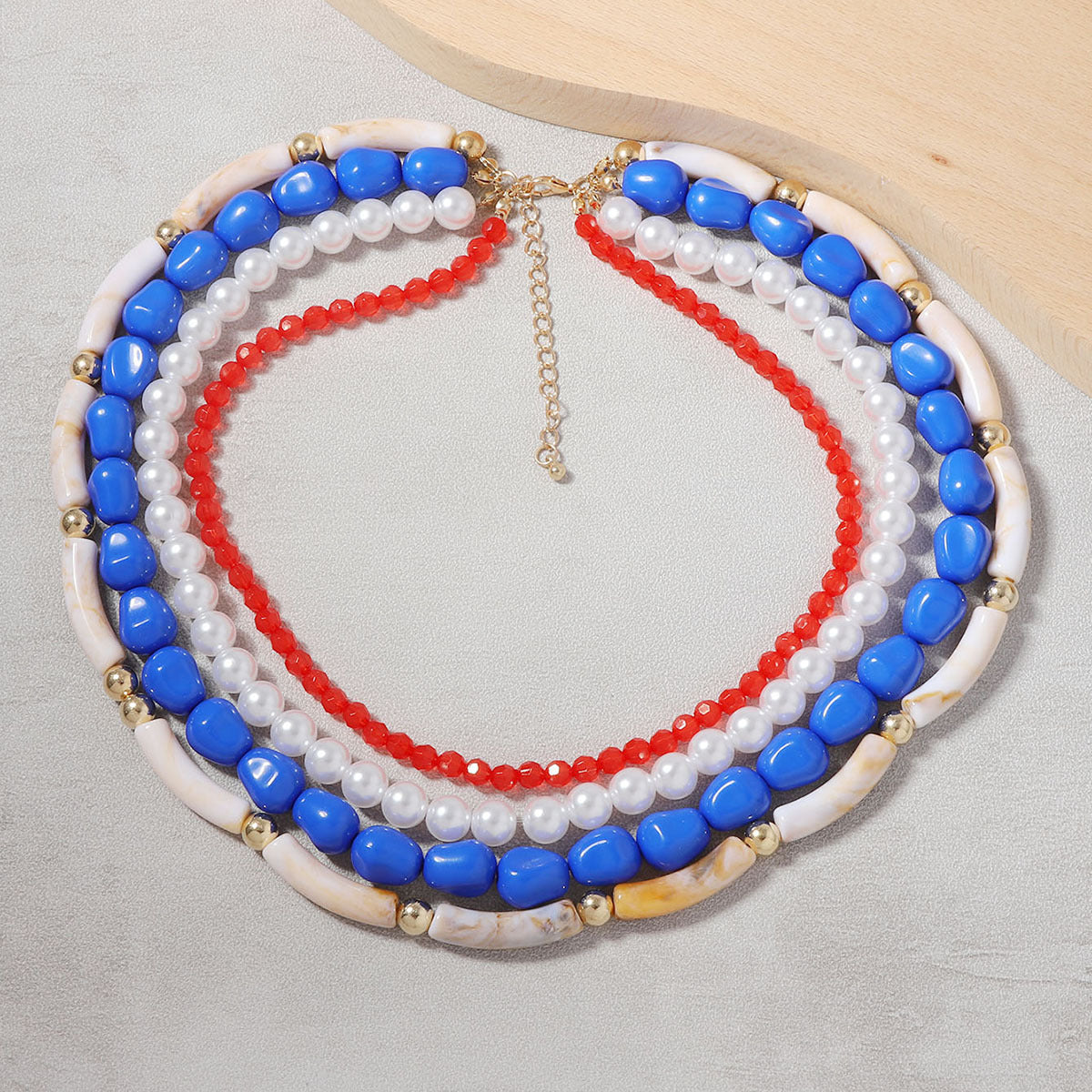 Elegantti Helmi Kaulakoru jokaiseen tilaisuuteen