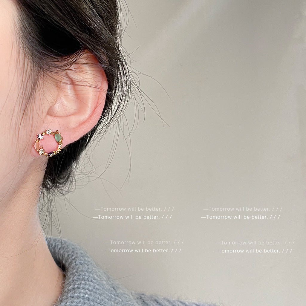 Klassinen Korvarengas ajattomalla viehätyksellä