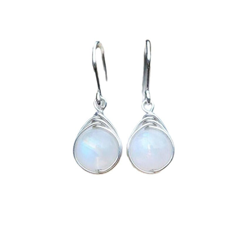 Klassinen Hopea Korvarengas ajattomalla viehätyksellä