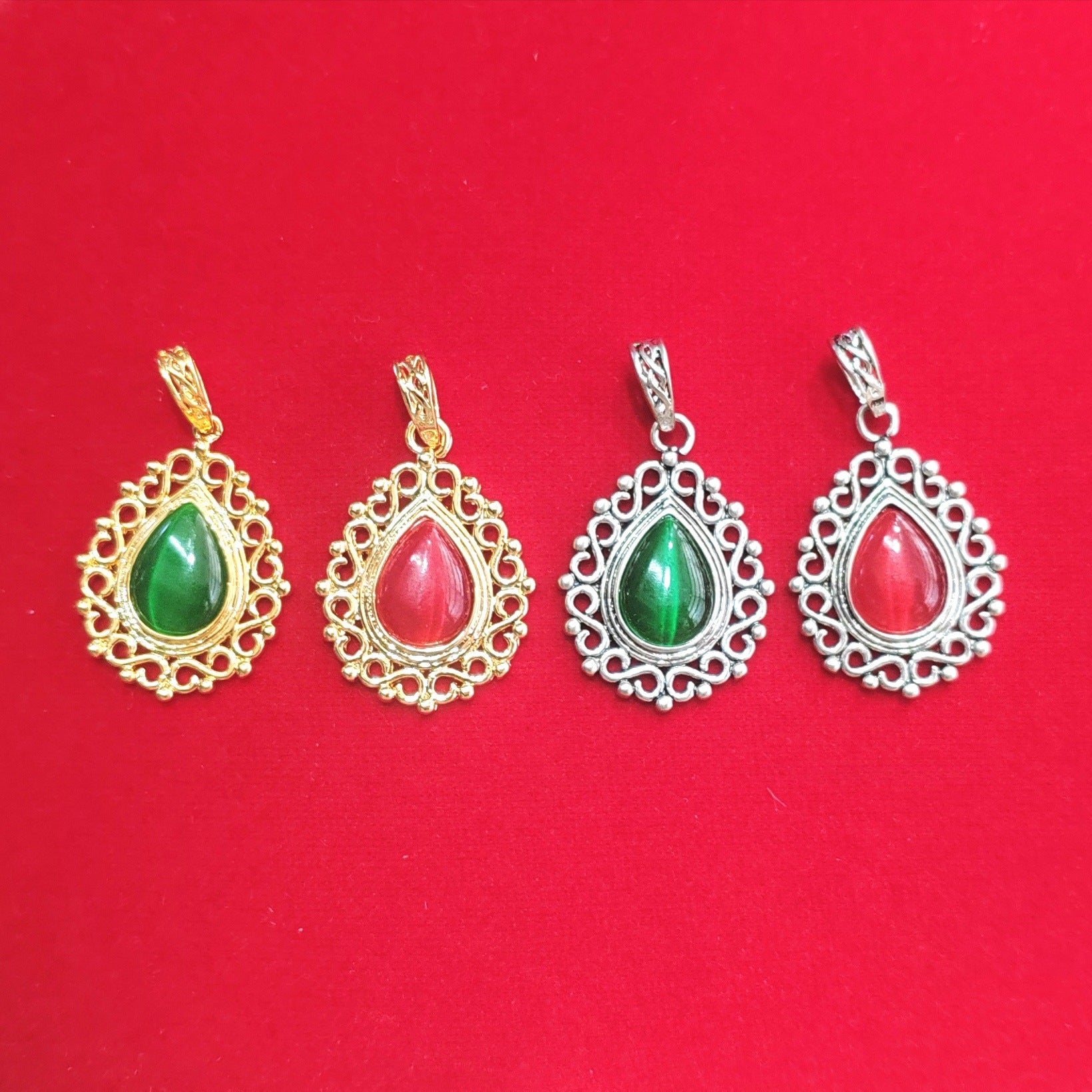 Klassinen Kaulakoru ajattomalla viehätyksellä