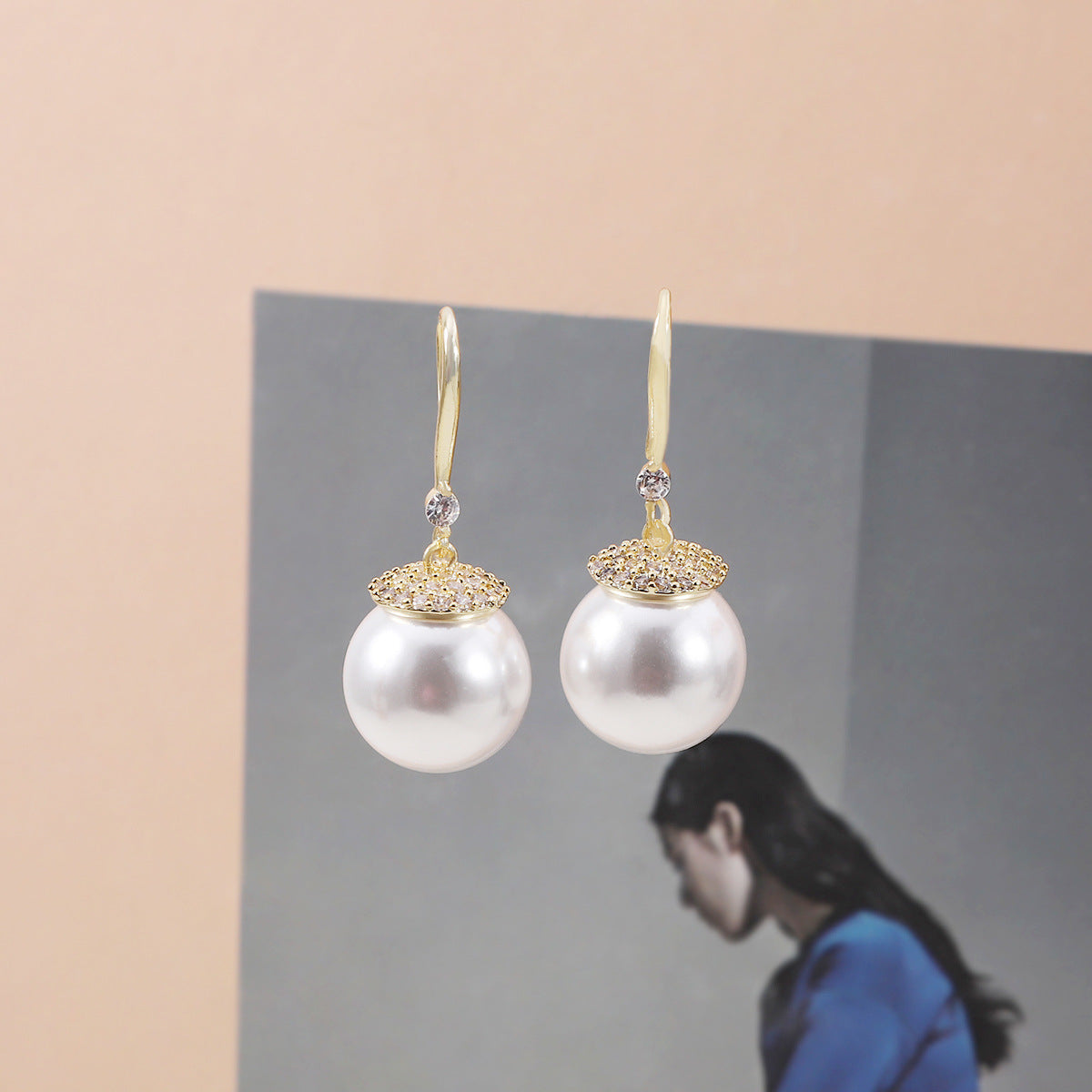 Elegantti Helmi Koru jokaiseen tilaisuuteen