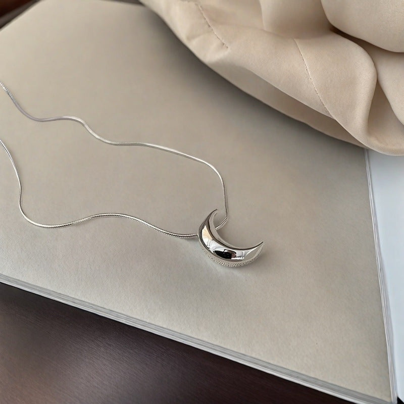 Hurmaava Kaulakoru jokaiseen tilaisuuteen