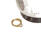 Klassinen Helmi Sormus ajattomalla viehätyksellä